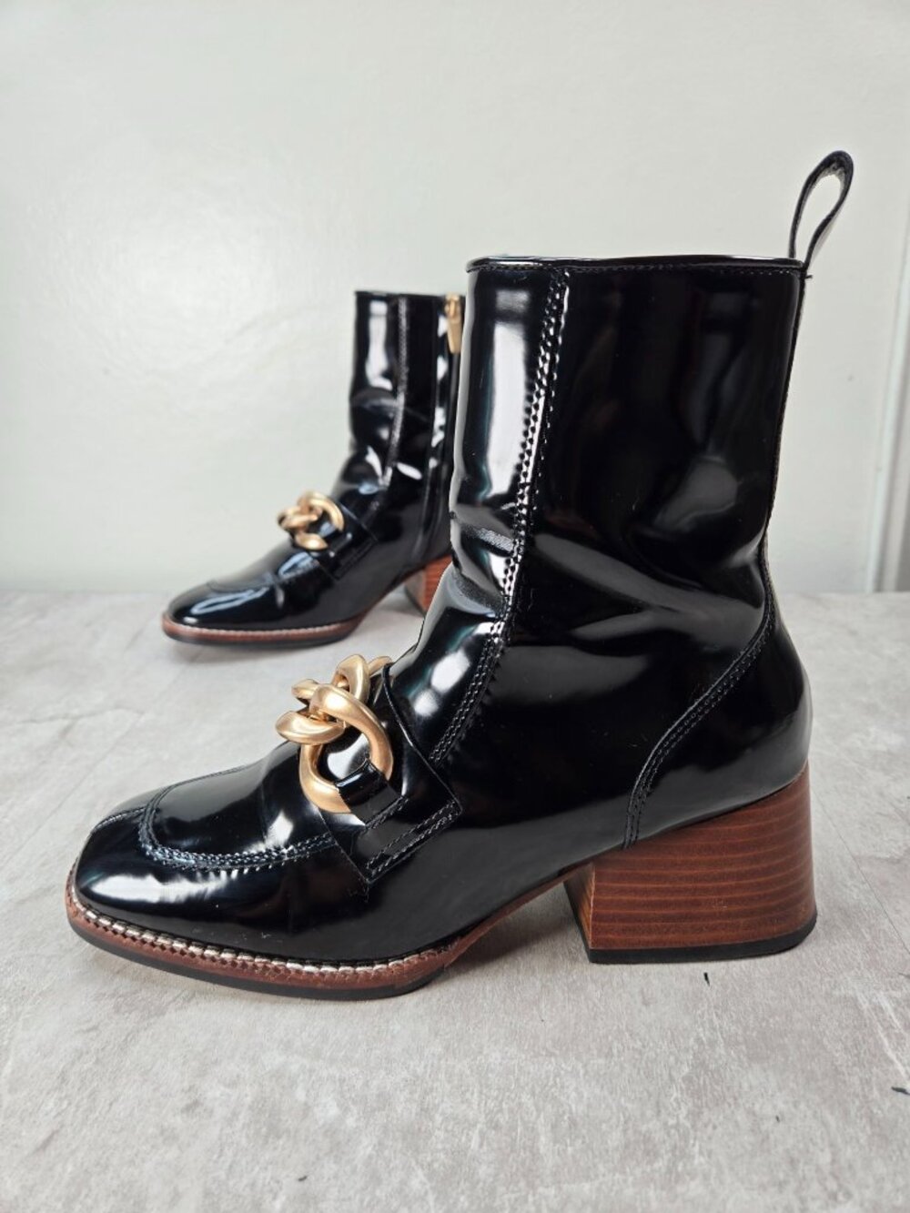 Steve Madden Steampunk Chunky Chain Boots 6.5 Black Patent Leather Ankle Booties